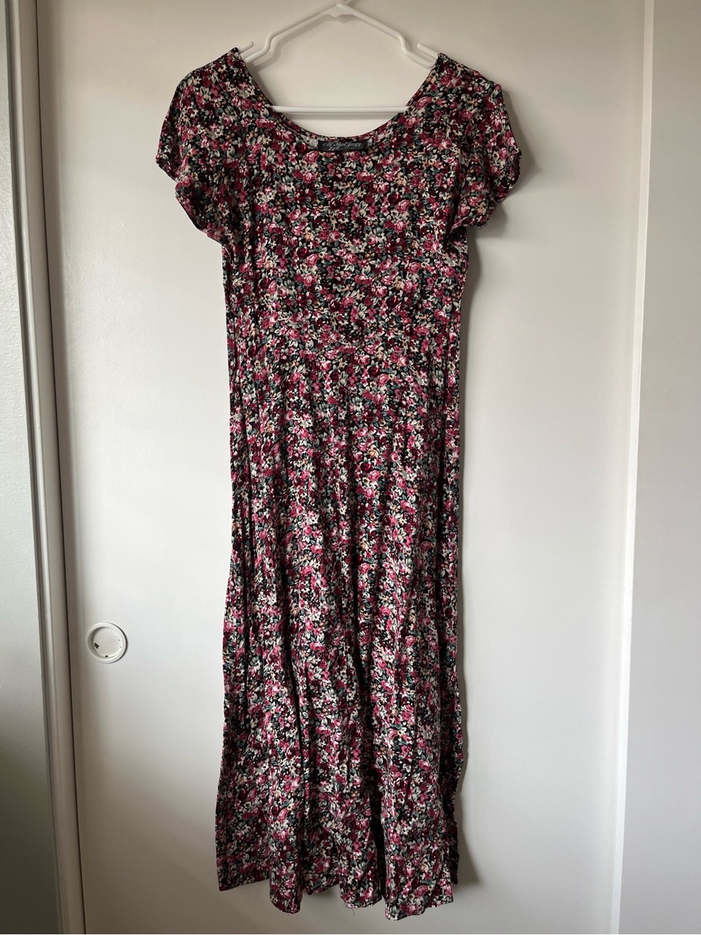 Floral Pink Maxi Dress with Short Sleeves